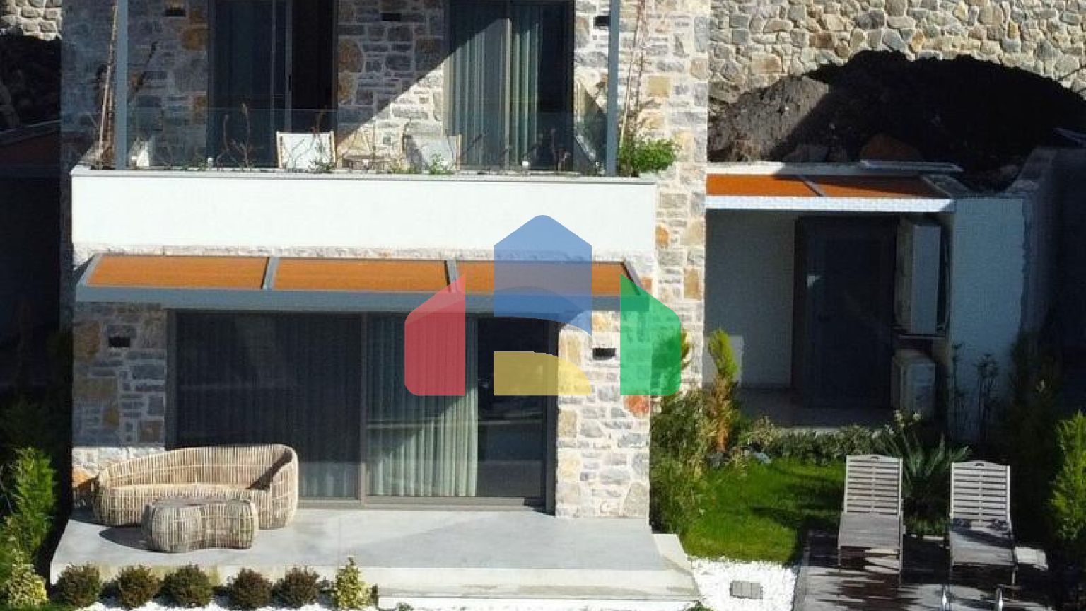 Вилла 3+1 с видом на море в Бодрум