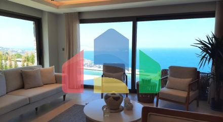 Вилла 3+1 с видом на море в Бодрум