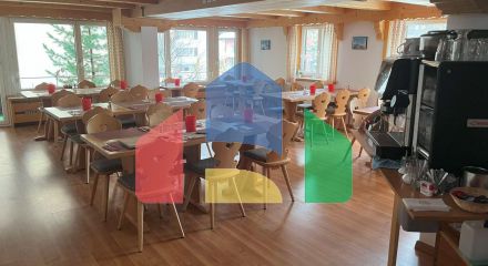 Hotel in the center of Klosters (Switzerland) with bar, restaurant and terrace