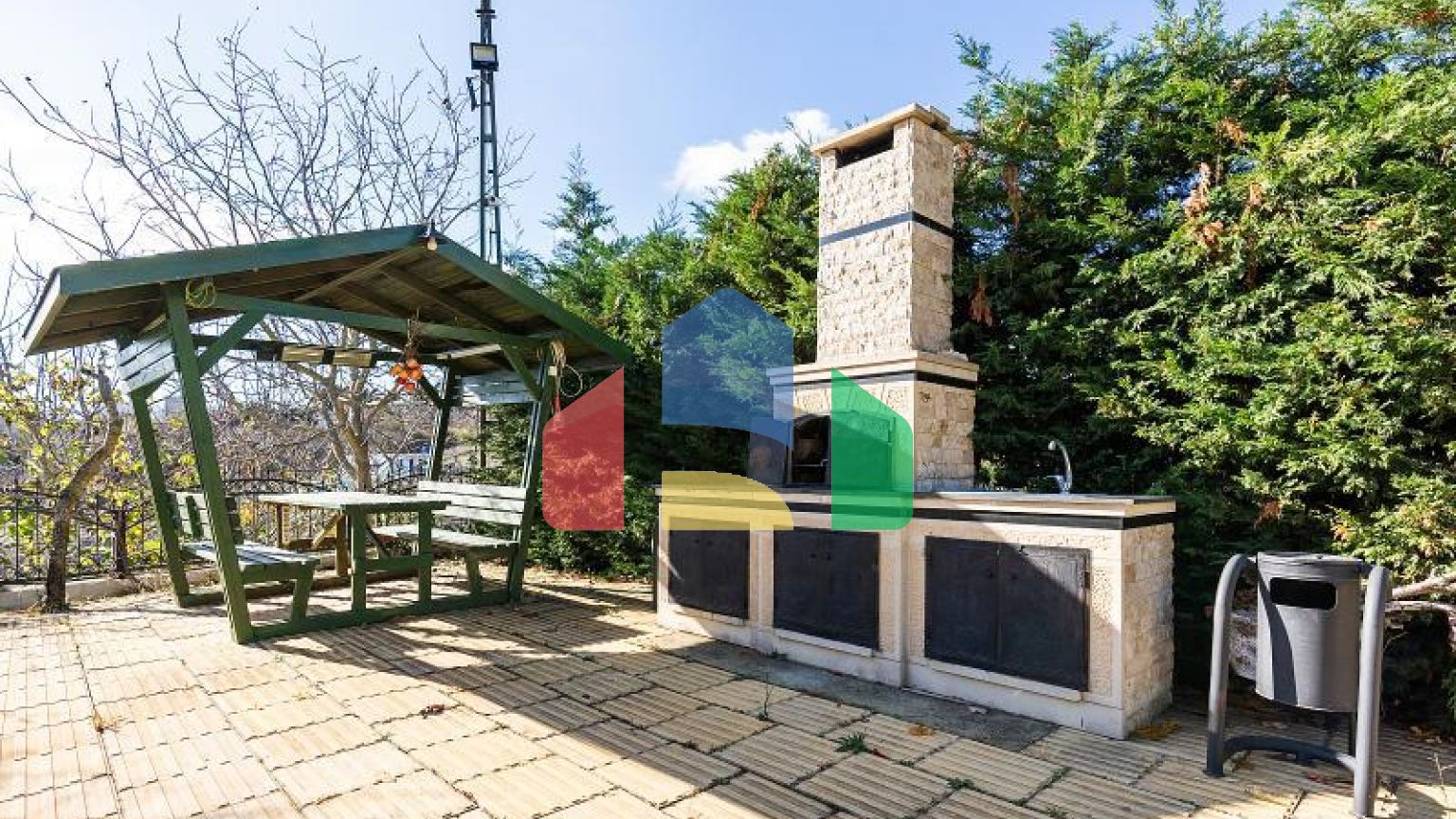 Вилла 9+4 в Стамбуле