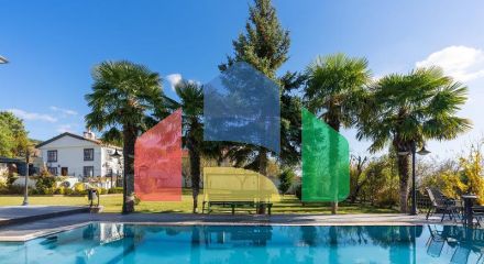 Вилла 9+4 в Стамбуле