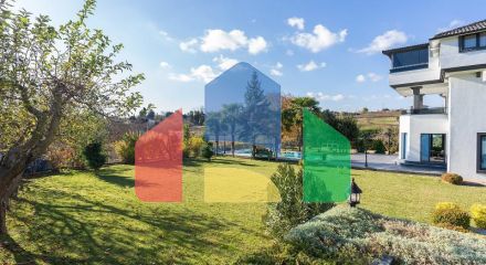 Вилла 9+4 в Стамбуле