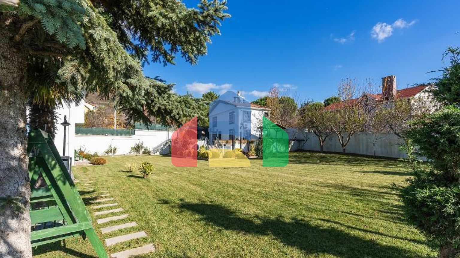 Вилла 9+4 в Стамбуле