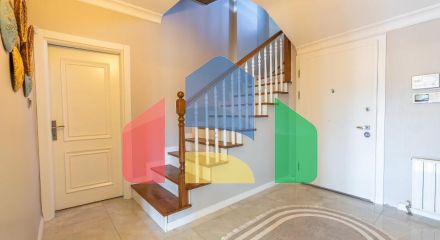 Вилла 9+4 в Стамбуле