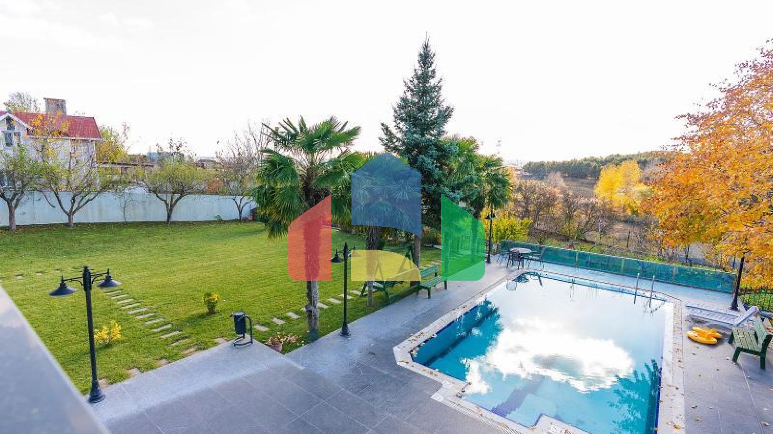 Вилла 9+4 в Стамбуле