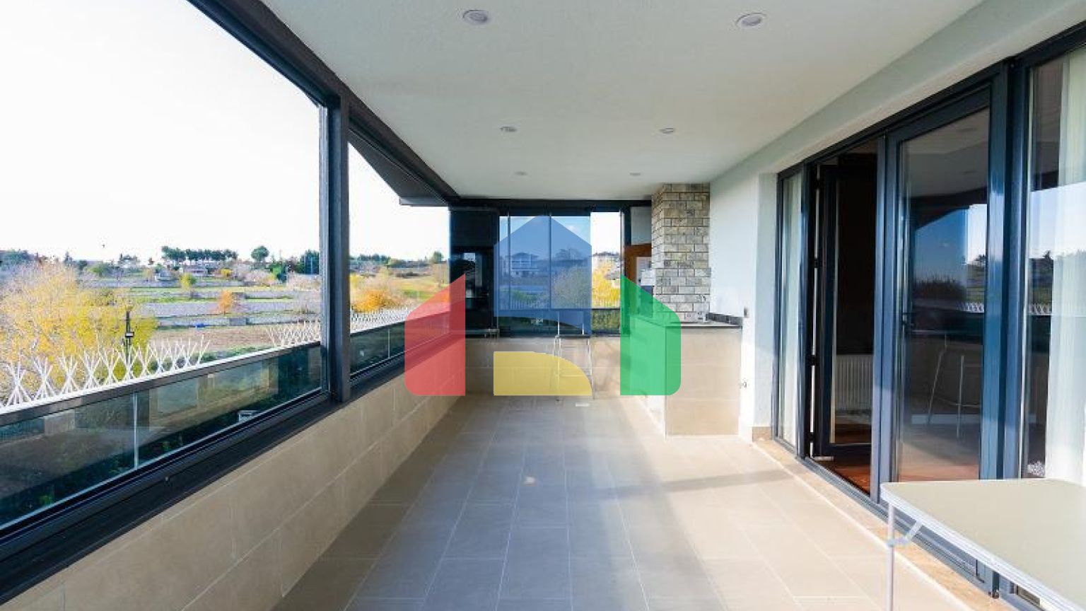 Вилла 9+4 в Стамбуле