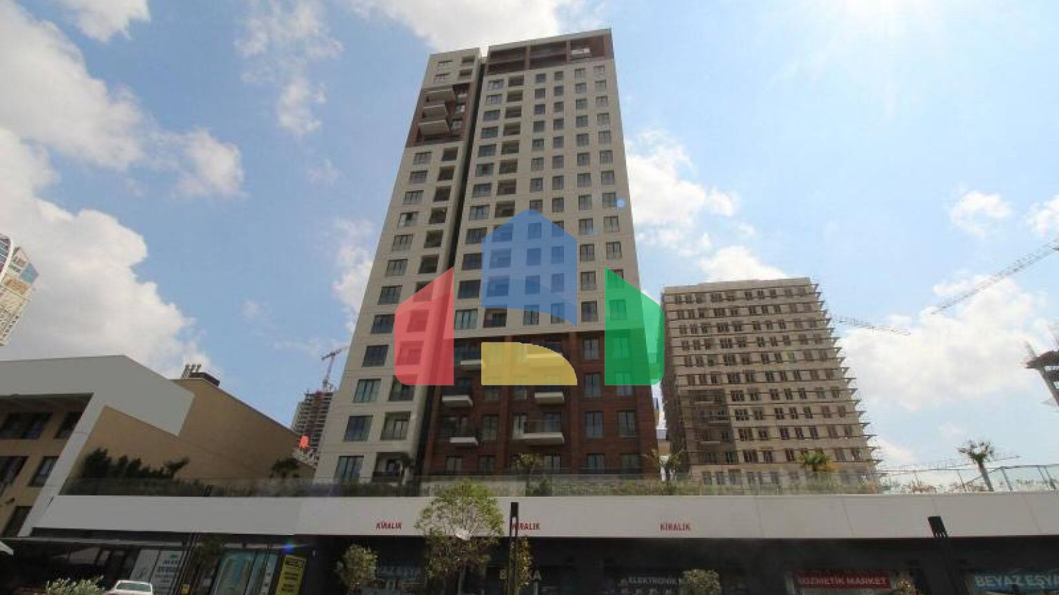 Квартира 2+1 с видом на море в Стамбуле