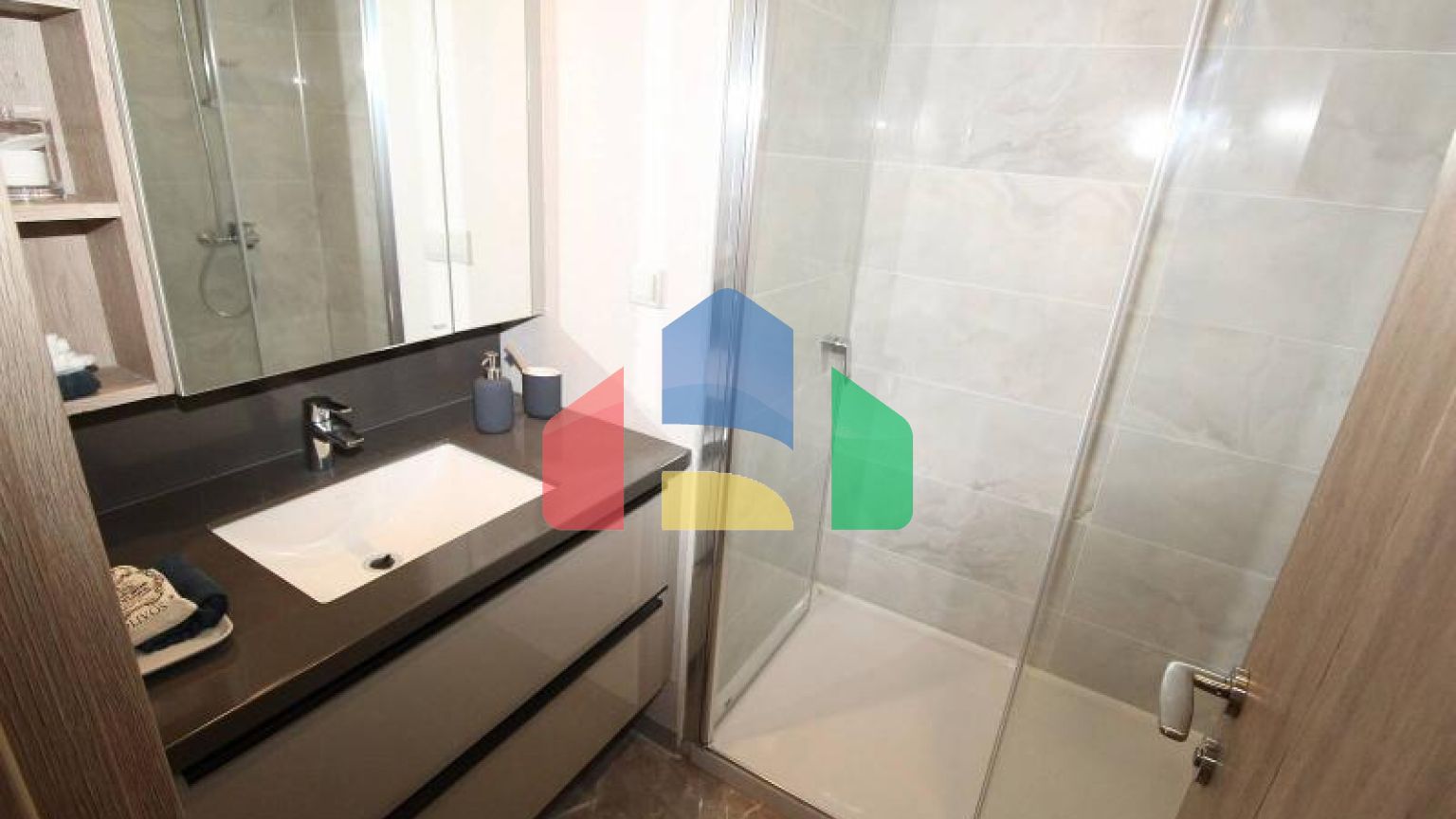 Квартира 2+1 с видом на море в Стамбуле