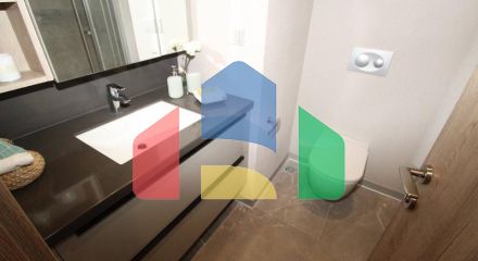 Квартира 4+1 с видом на море в Стамбуле