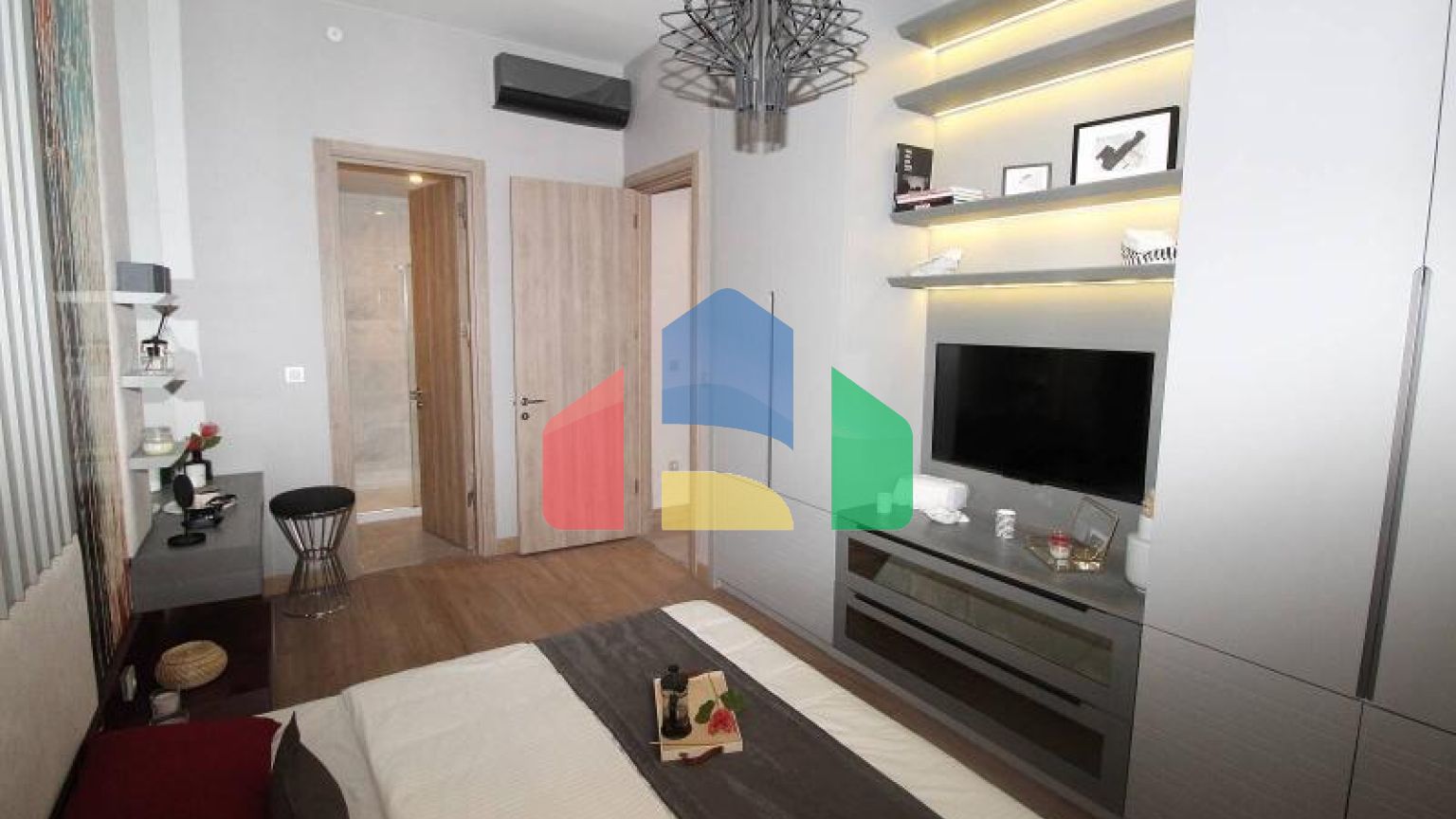 Квартира 4+1 с видом на море в Стамбуле