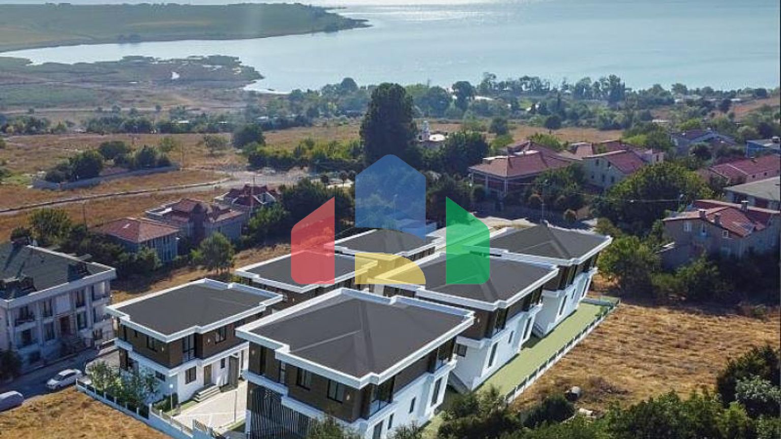 Вилла 4+1 в Стамбуле