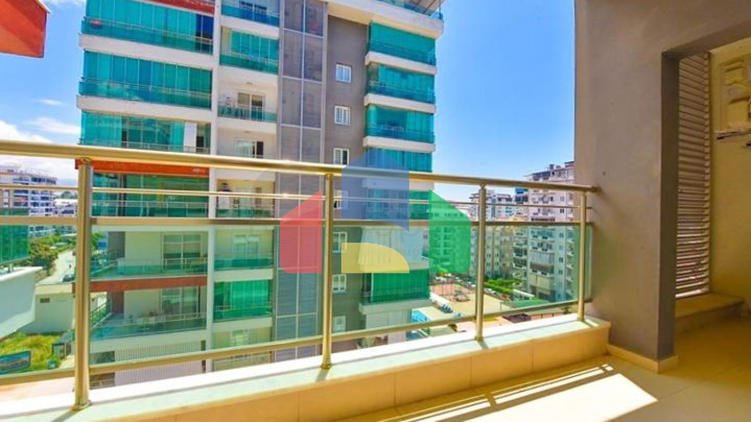 Меблированная квартира планировкой 2+1 в районе Махмутлар