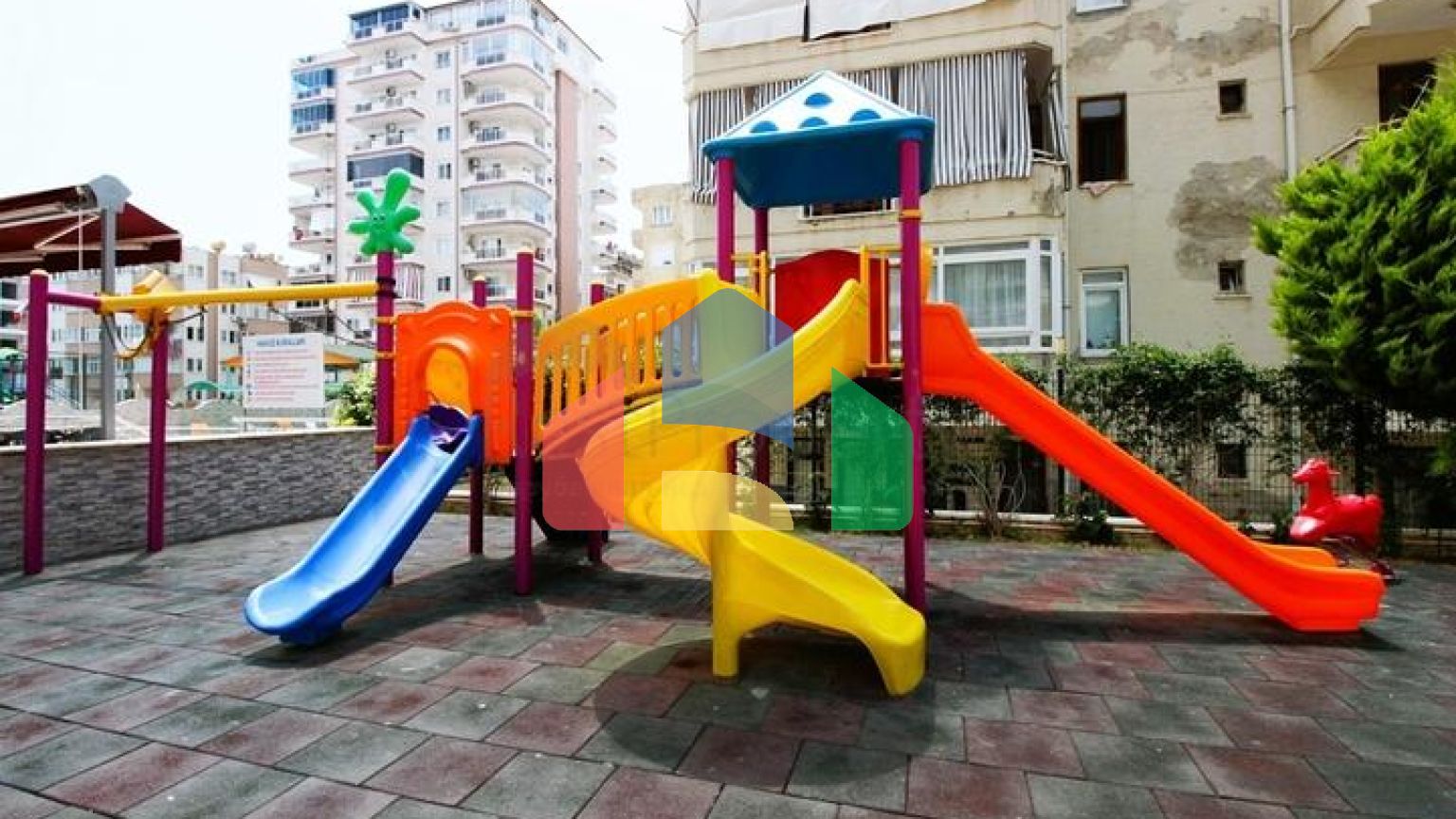 Меблированная квартира планировкой 2+1 в районе Махмутлар