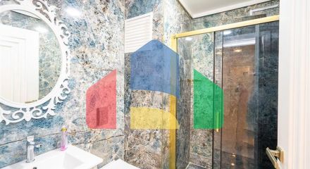 Просторий двоповерховий пентхаус під громадянство на першій береговій лінії Просторий двоповерховий пентхаус під громадянство на першій береговій лінії