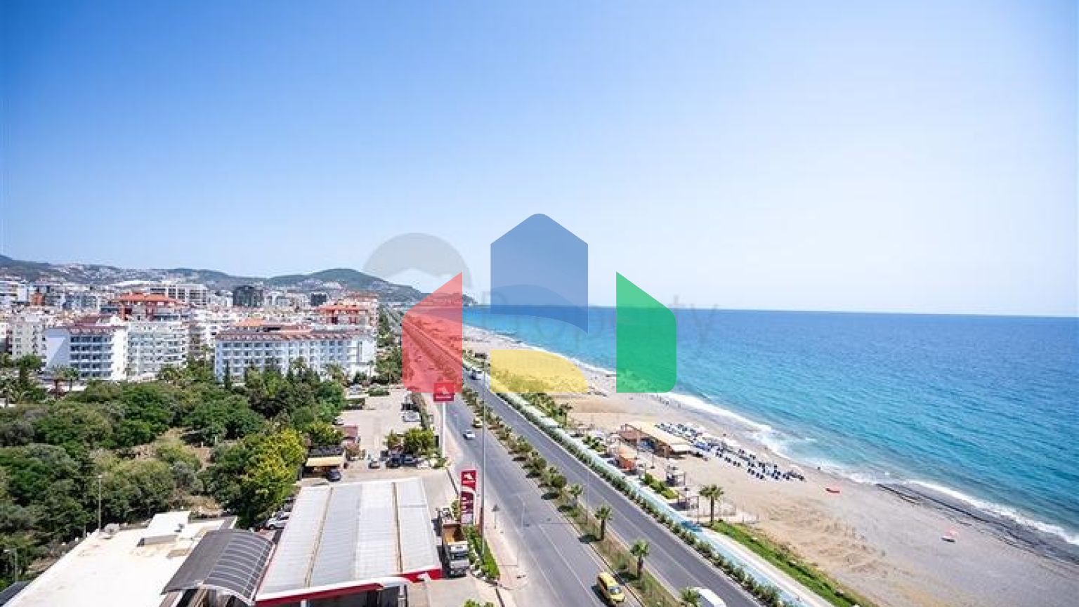 Просторий двоповерховий пентхаус під громадянство на першій береговій лінії