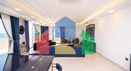 Просторий двоповерховий пентхаус під громадянство на першій береговій лінії Просторий двоповерховий пентхаус під громадянство на першій береговій лінії