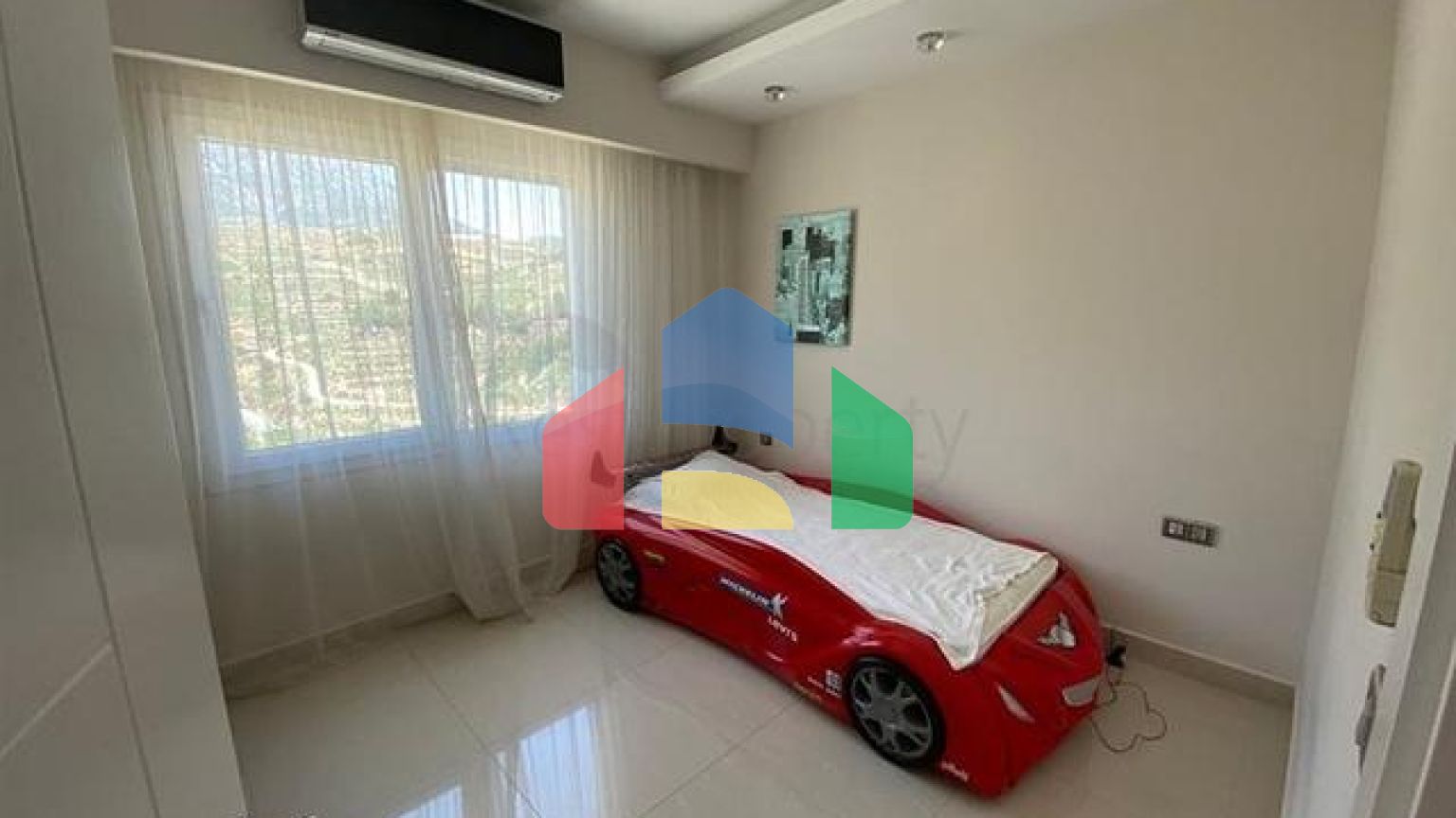 Чотирикімнатні апартаменти в Махмутларі