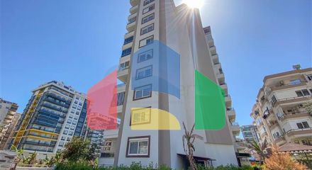 Трехкомнатная квартира в 450 м от моря