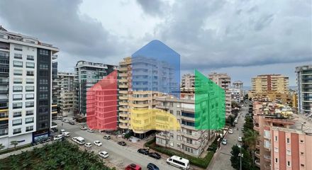 Трехкомнатная квартира в 450 м от моря