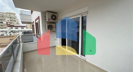 Трехкомнатная квартира в 450 м от моря