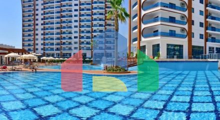 Королевские апартаменты 3+1 в комплексе отельного типа в Махмутларе