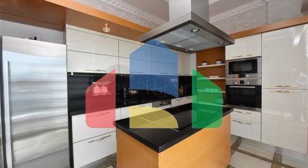 Королевские апартаменты 3+1 в комплексе отельного типа в Махмутларе