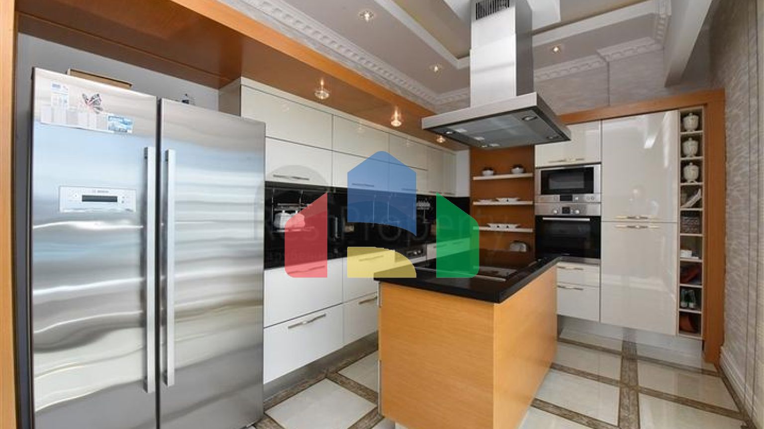 Королевские апартаменты 3+1 в комплексе отельного типа в Махмутларе