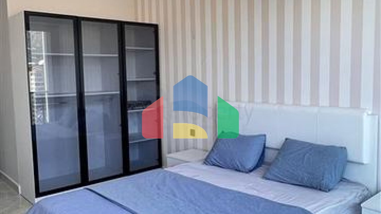 Трехкомнатная квартира в 20 м от моря