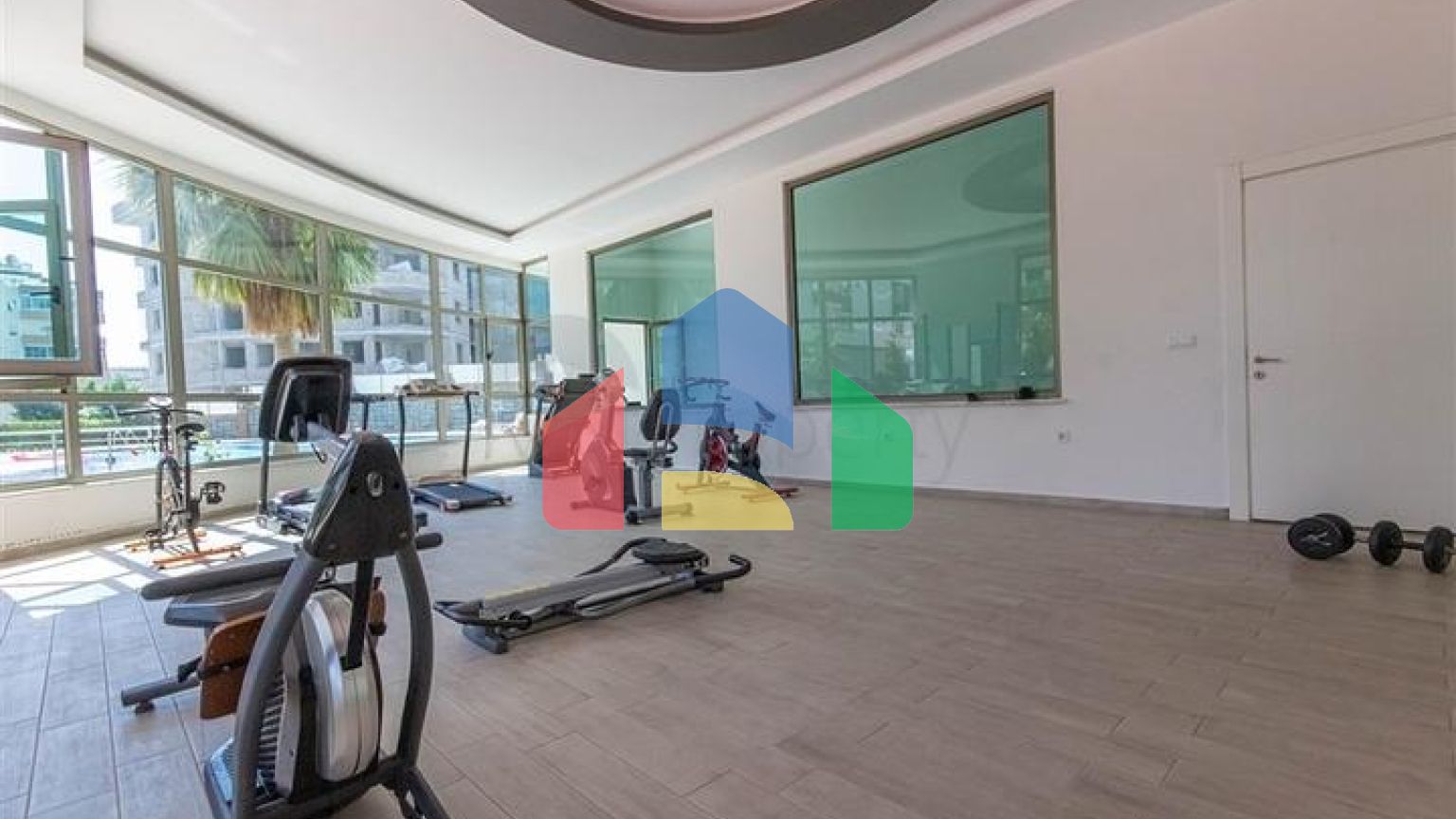 Квартира планировкой 1+1 в современном комплексе