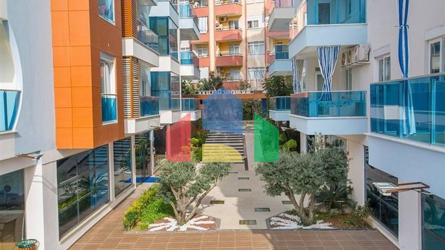 Меблированная квартира планировкой 2+1 в районе Махмутлар