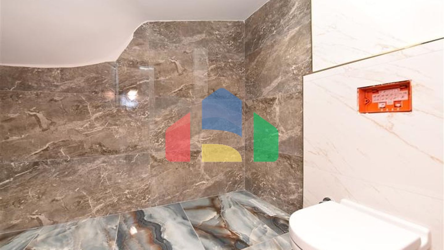 Коммерческое помещение в центре Махмутлара