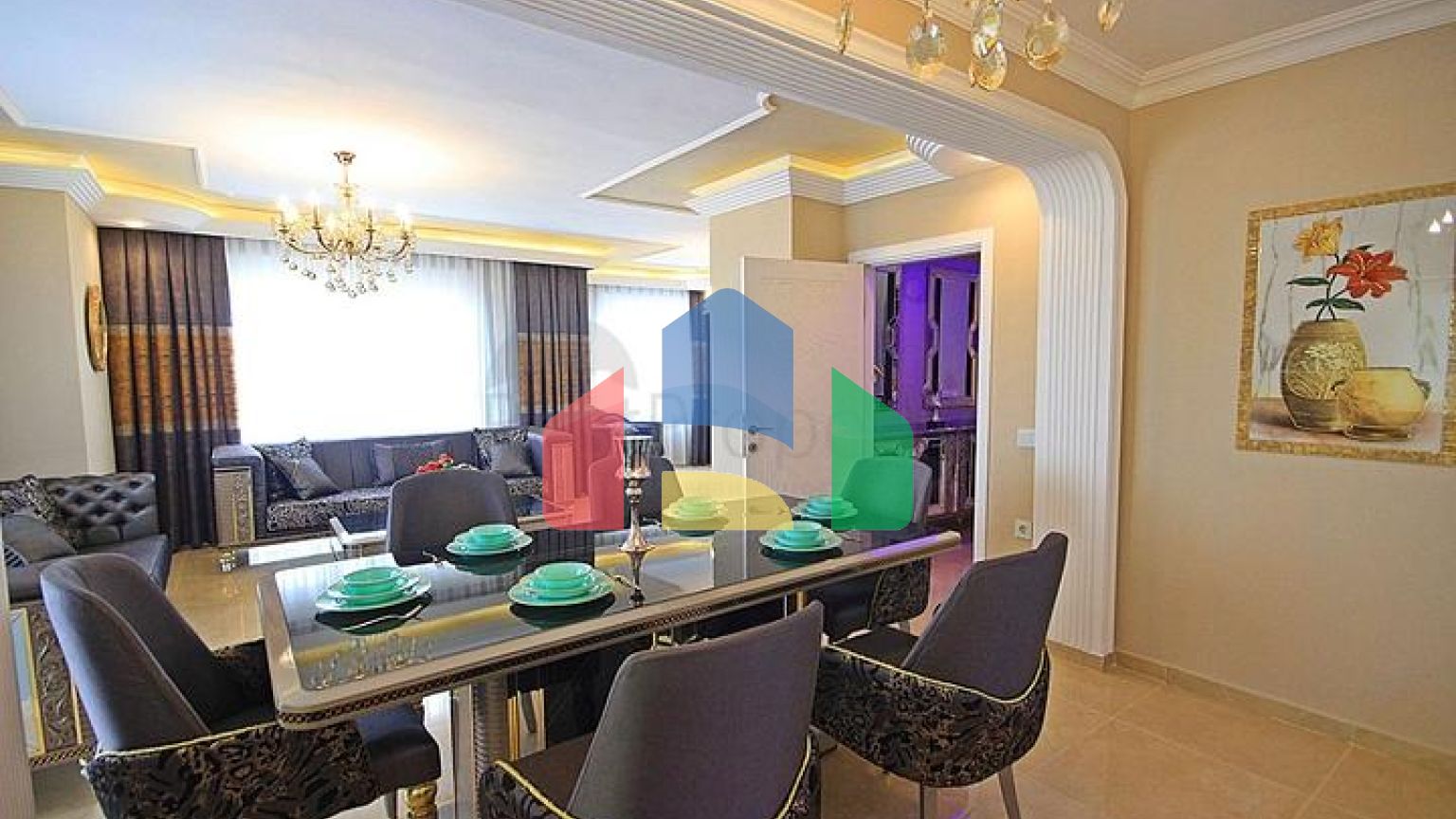 Продается пентхаус 3+1 в районе Махмутлар