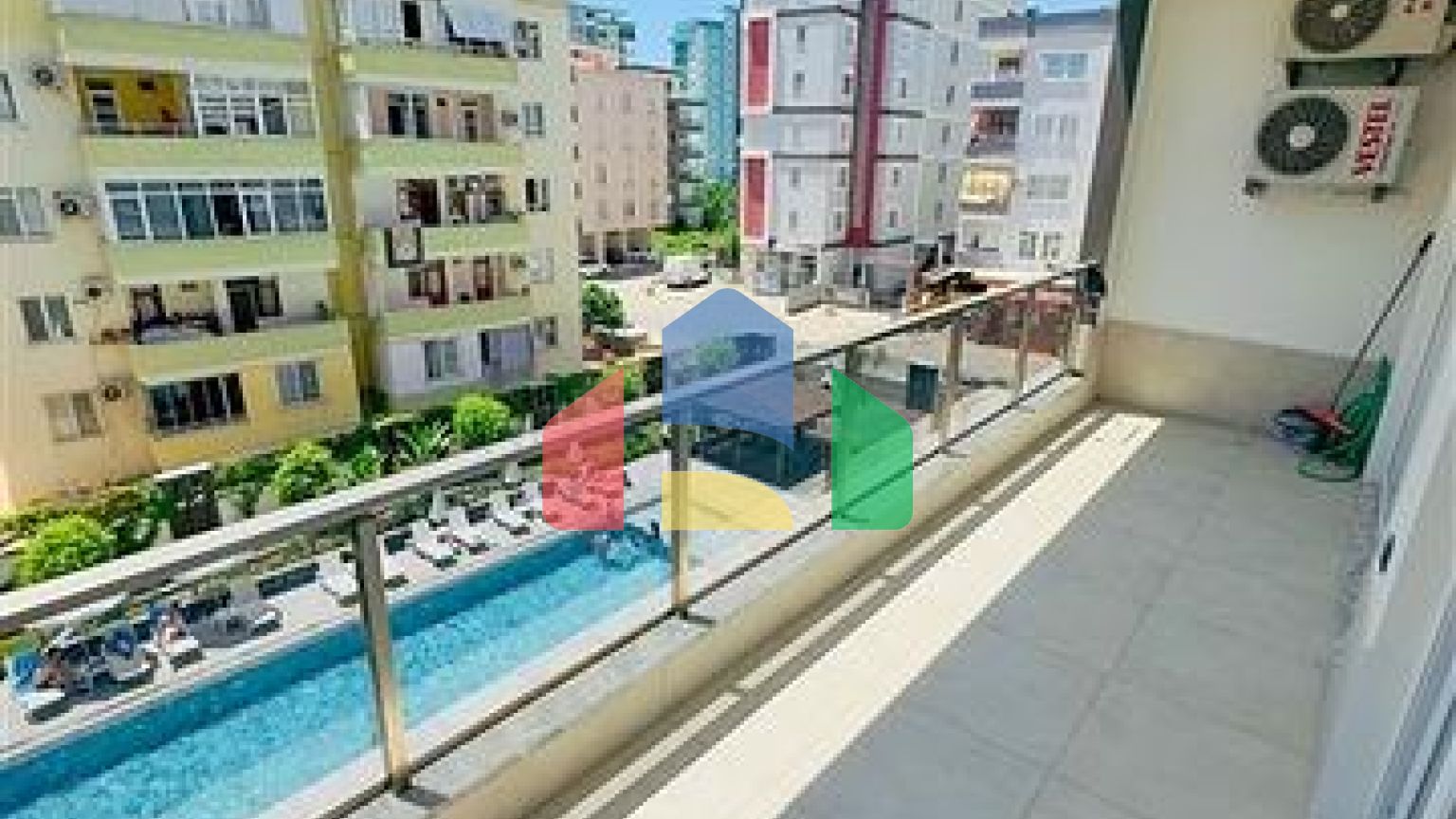 Двухкомнатная квартира в 500 метрах от моря