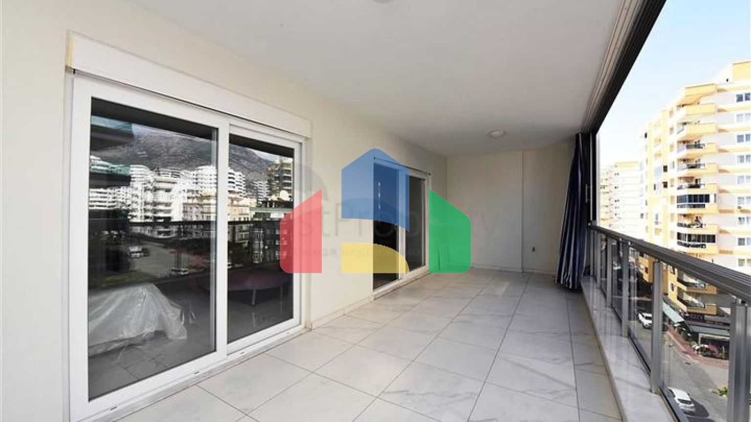 Просторная квартира 1+1 в районе Махмутлар