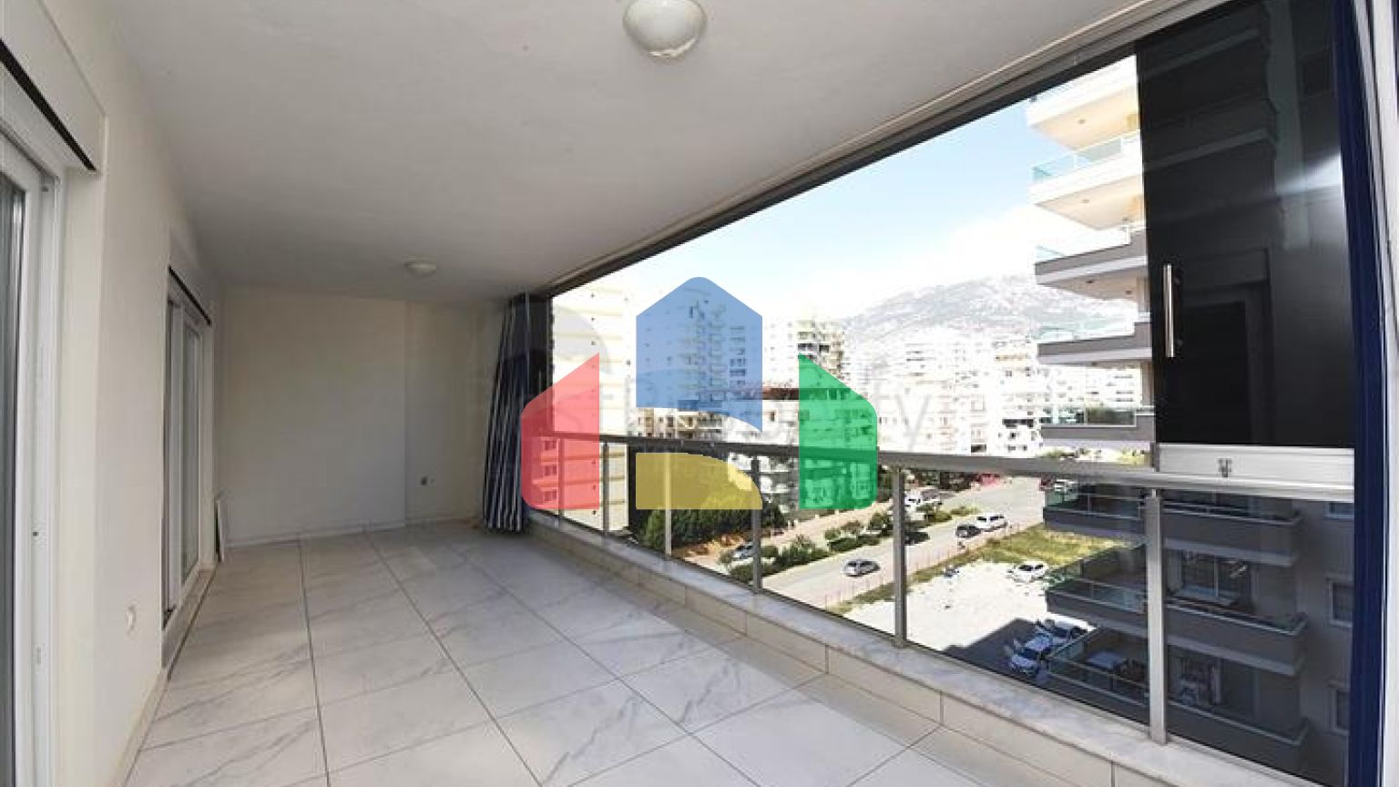 Просторная квартира 1+1 в районе Махмутлар