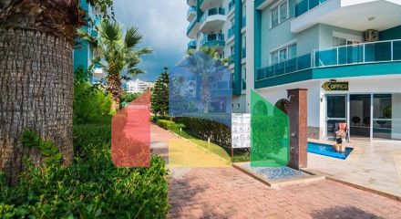 Трехкомнатный пентхаус в жилом комплексе с инфраструктурой