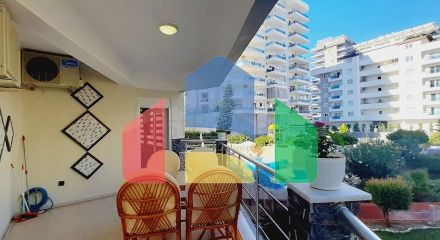 Затишна трикімнатна квартира в центрі району Махмутлар