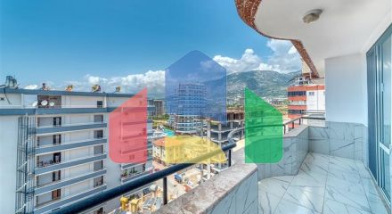 Просторная квартира в районе Махмутлар с видом на море и горы Просторная квартира в районе Махмутлар с видом на море и горы