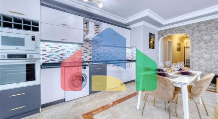 Просторная квартира в районе Махмутлар с видом на море и горы Просторная квартира в районе Махмутлар с видом на море и горы