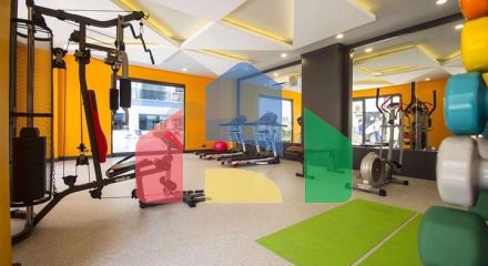 Квартира планировкой 2+1 на первой береговой линии в Махмутлар