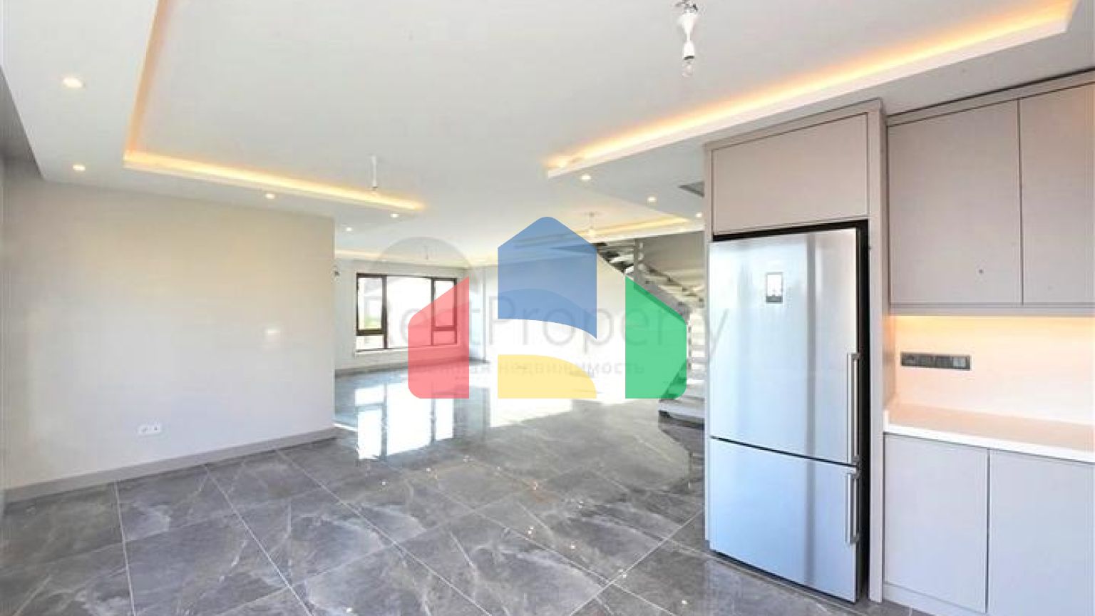 Пентхаус 3 + 1 з видом на Середземне море в Махмутларі