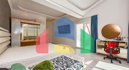 Меблированный пентхаус 4+1 с видом на море в Махмутларе