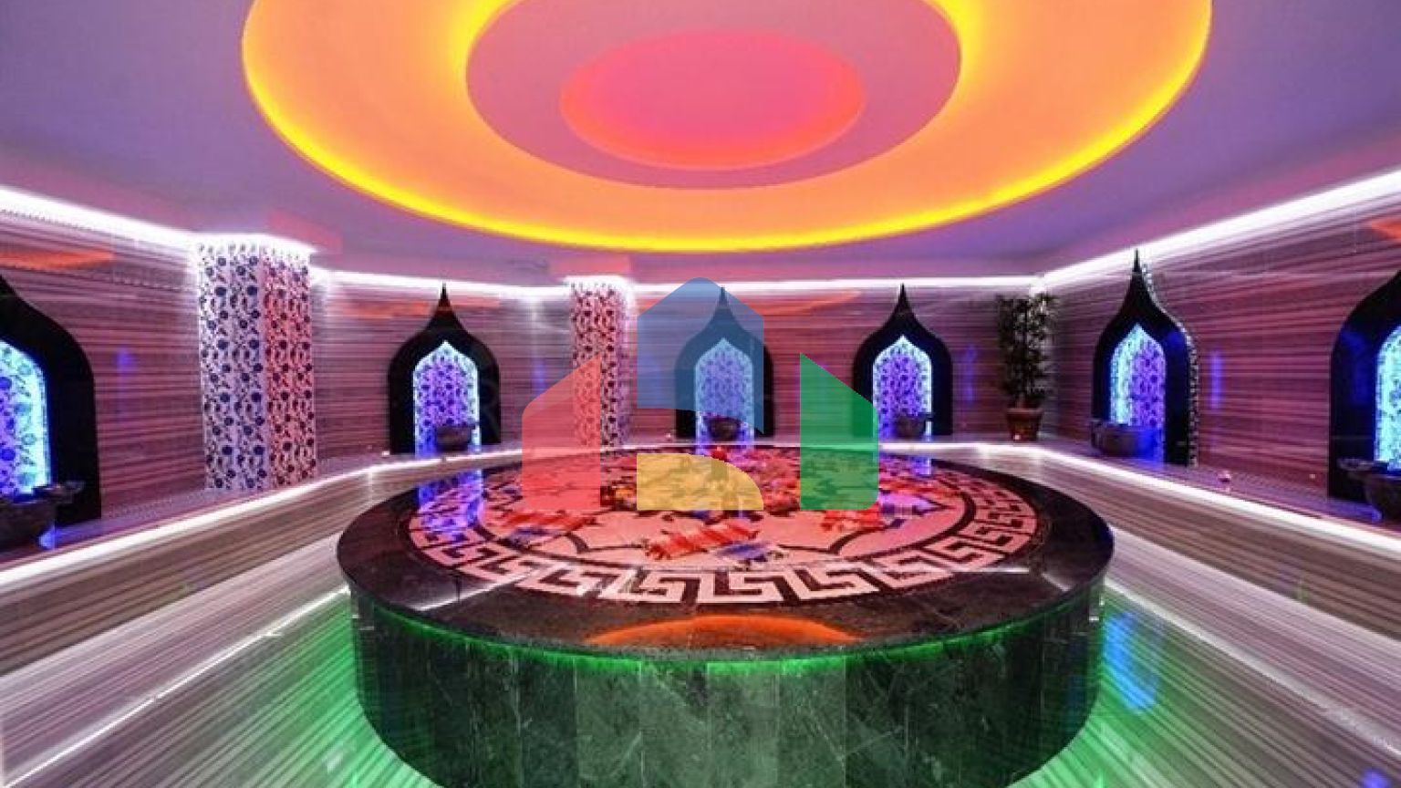 Меблированный пентхаус 4+1 с видом на море в Махмутларе