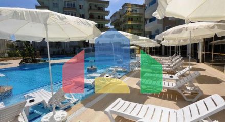 Меблированный пентхаус 4+1 с видом на море в Махмутларе