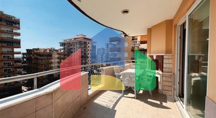 Пентхаус 3 + 1 з видом на море в районі Махмутлар