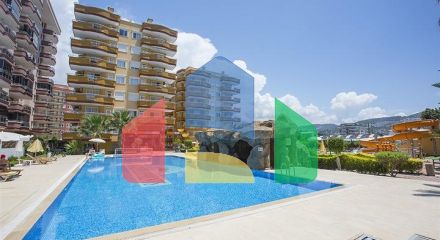 Пентхаус 3+1 с видом на море в районе Махмутлар