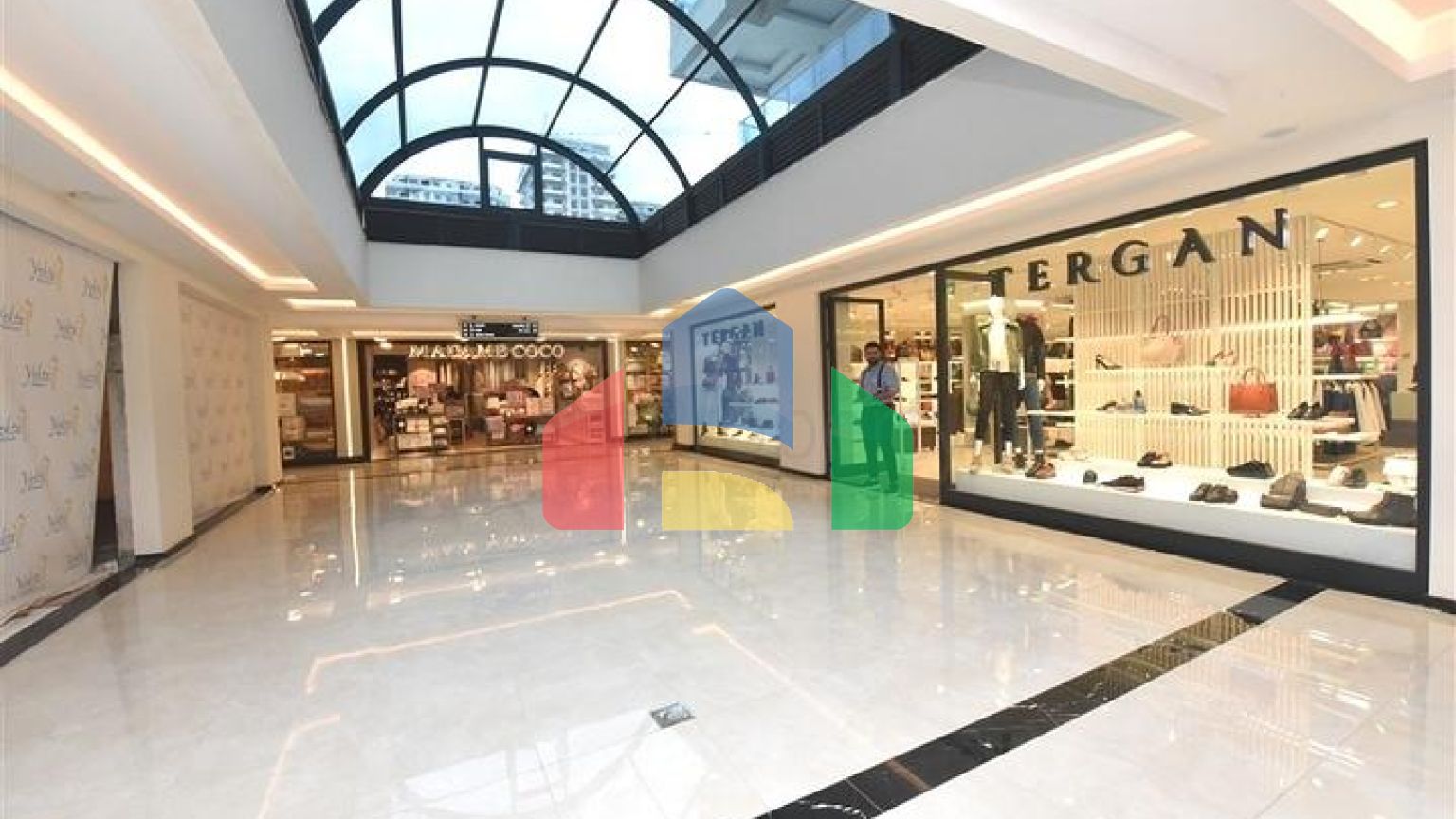 Трёхкомнатная квартира в премиальном жилом комплексе в районе Махмутлар