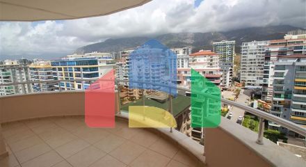 Spacious 3+1 penthouse in Mahmutlar district