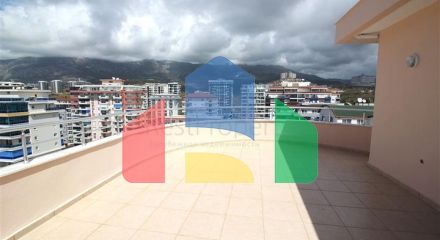 Spacious 3+1 penthouse in Mahmutlar district
