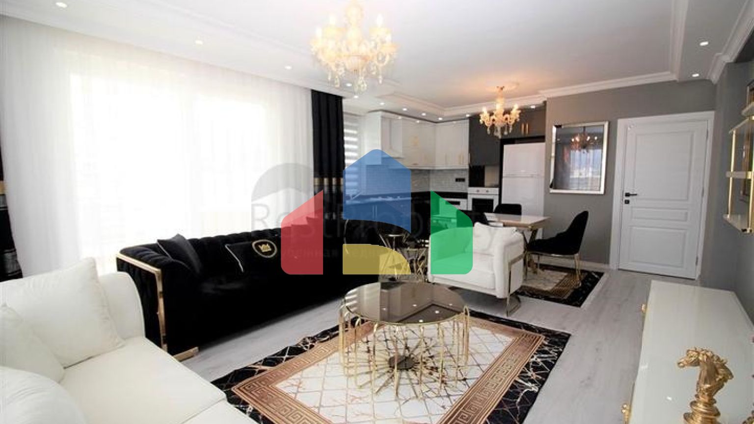 Просторий пентхаус 3 + 1 в районі Махмутлар